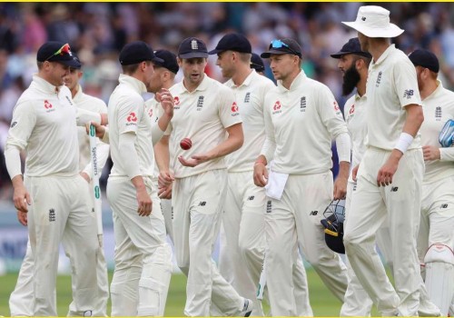 Australia bring England down to earth with a bump in First Ashes Test